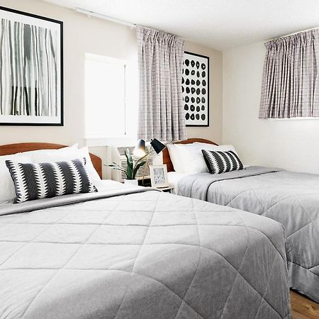 Intown Suites Extended Stay Carrollton Tx - Westgrove Drive Екстер'єр фото